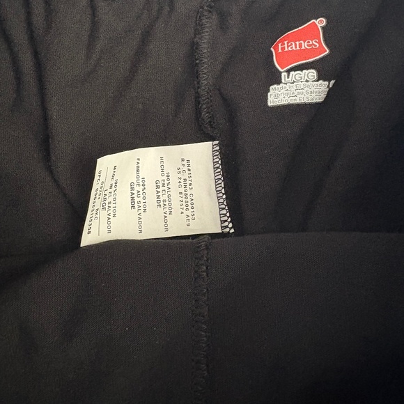 TWO PAIR HANES JERSEY POCKET SHORTS, 100% COTTON, SIZE LARGE, 1 BLACK, 1 BLUE - Picture 2 of 4